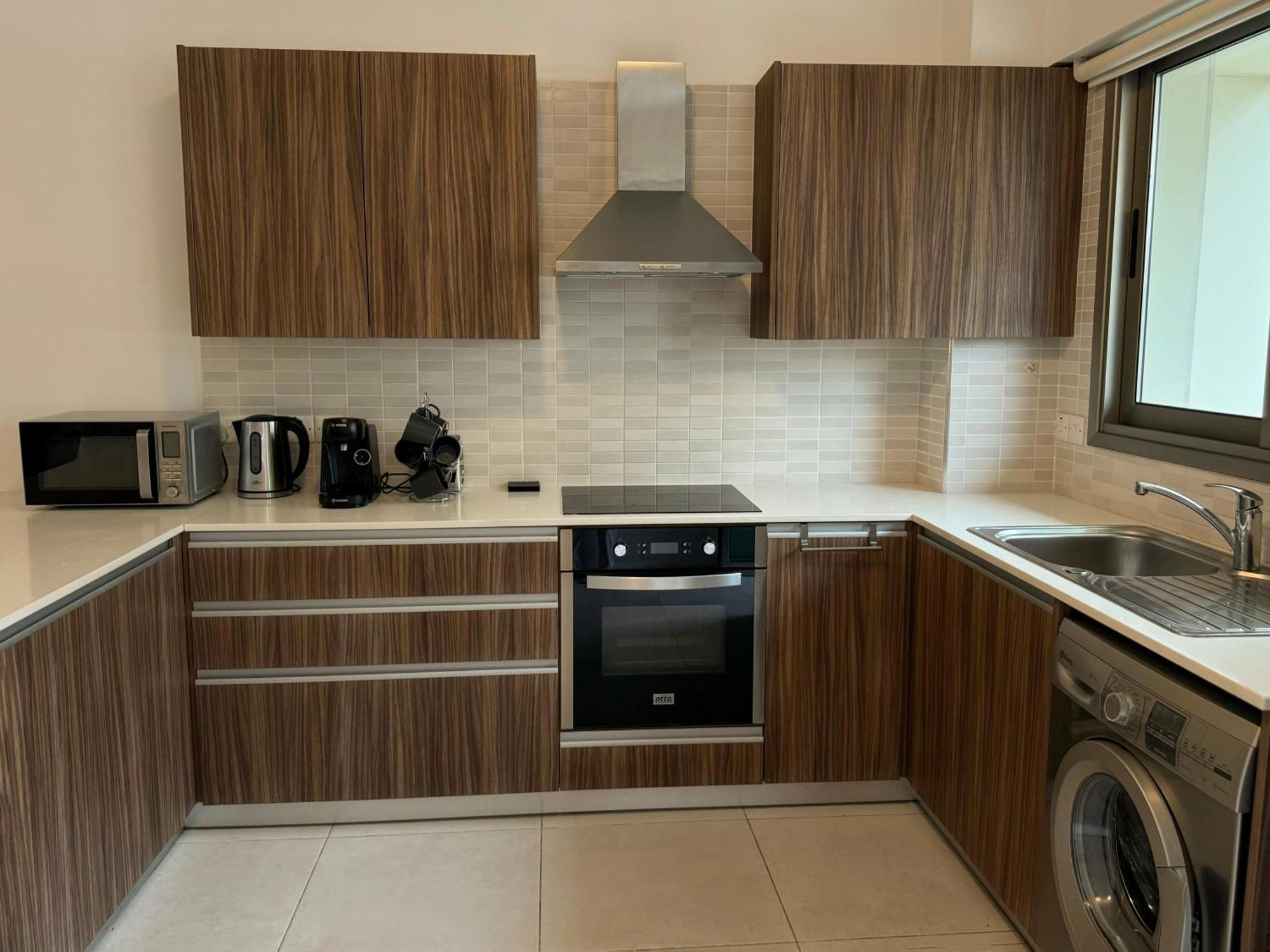 Halcyon Central Apartment Larnaca Exterior photo