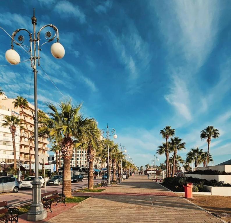 Halcyon Central Apartment Larnaca Exterior photo